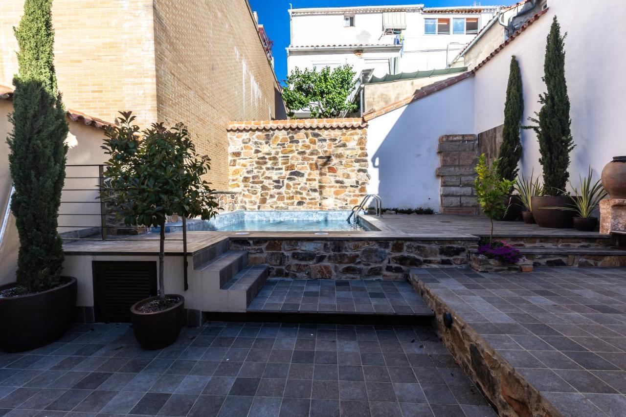 Apartamentos Turisticos De La Bernarda Caces Zewnętrze zdjęcie