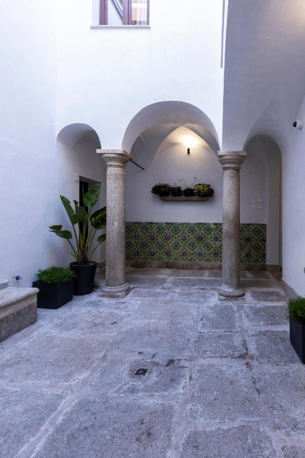 Apartamentos Turisticos De La Bernarda Caces Zewnętrze zdjęcie
