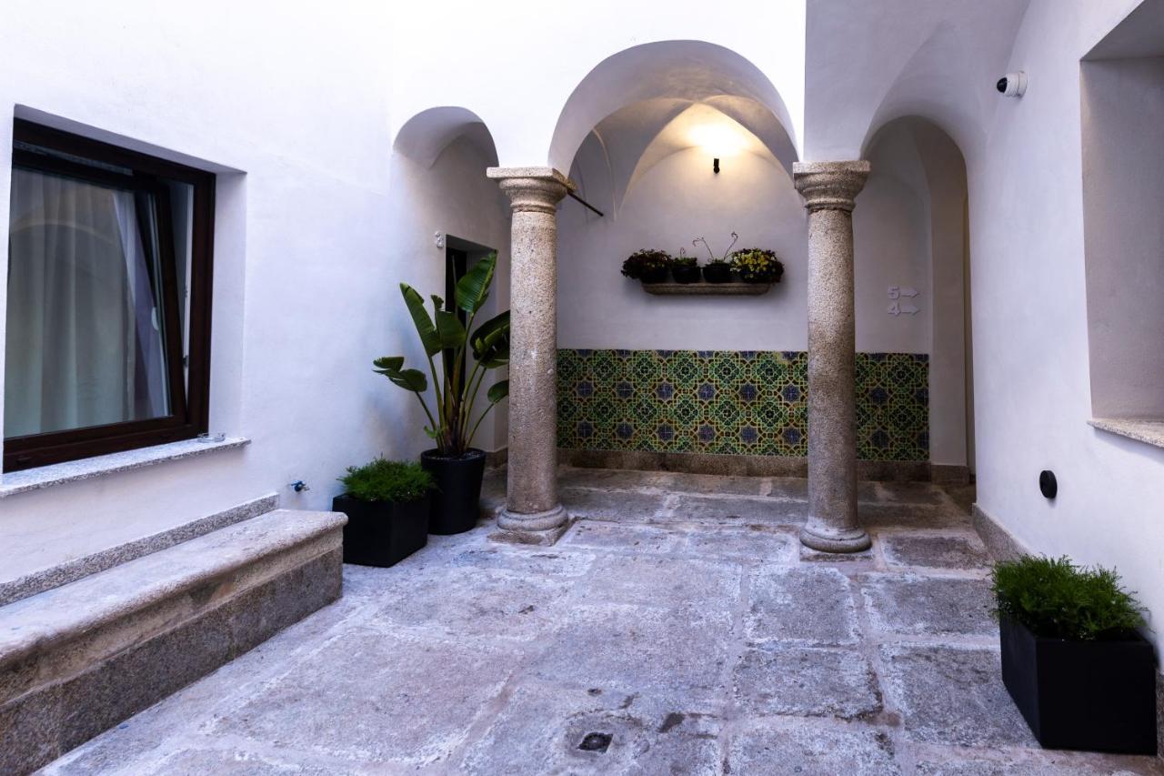 Apartamentos Turisticos De La Bernarda Caces Zewnętrze zdjęcie