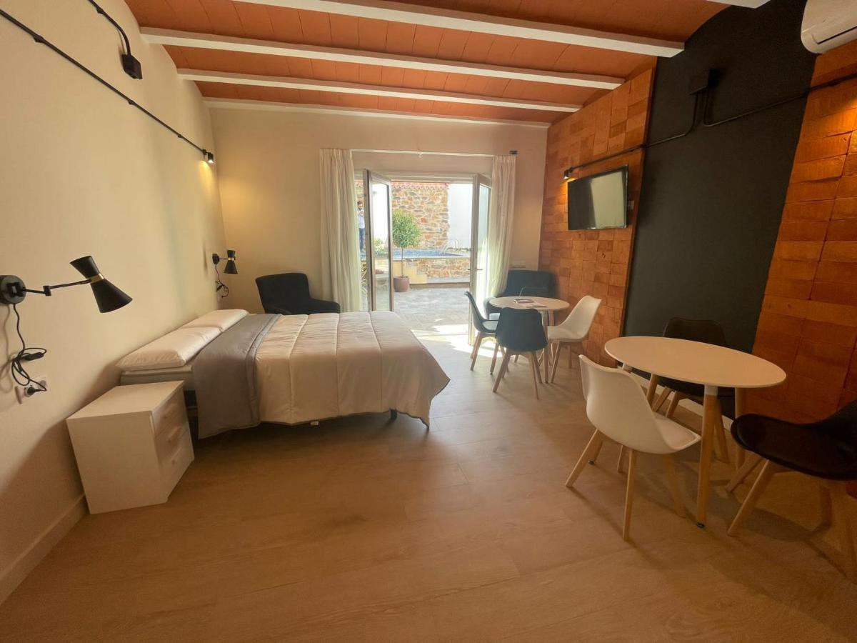Apartamentos Turisticos De La Bernarda Caces Zewnętrze zdjęcie